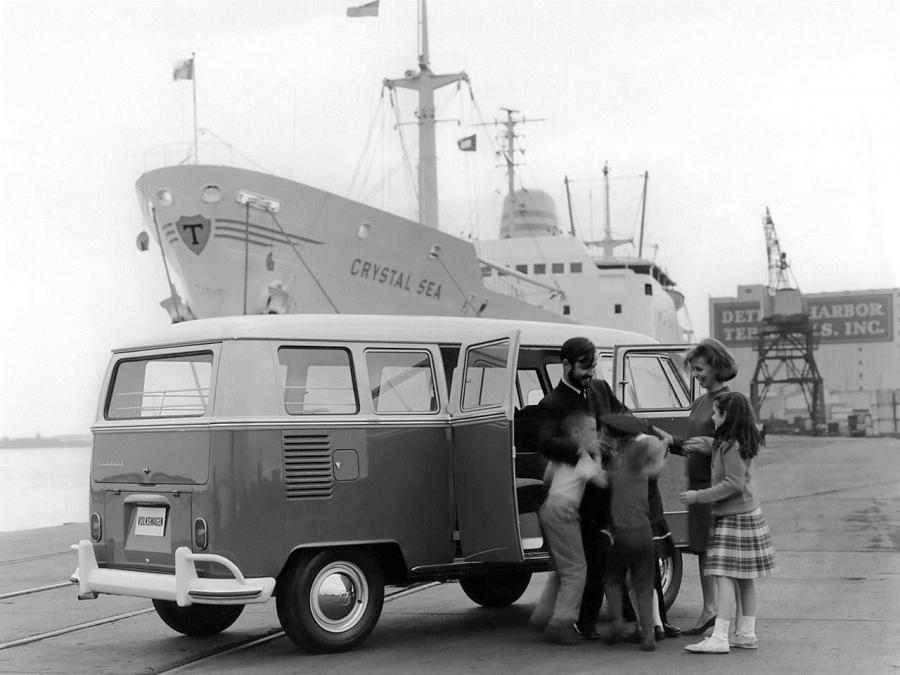  Volkswagen T1 Deluxe Bus 1963 года  (фото 20 из 26)